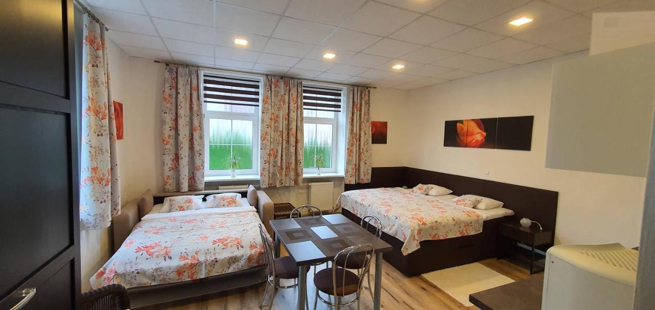 Apartma Na Hane * Kostelec na Hane